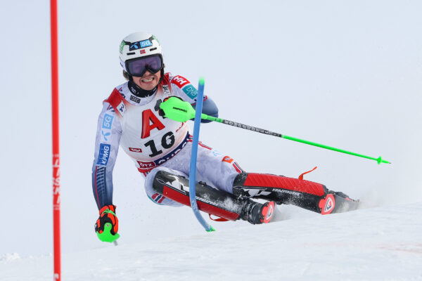 25/26 ENERGIAPURA Steen Olsen Carbon Racing CDM Shinguards on World Cup Ski Shop 2